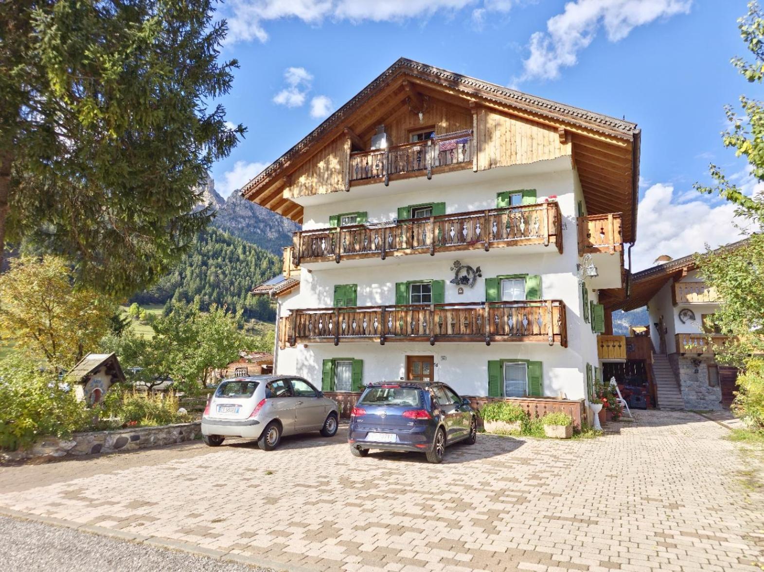 Appartamenti Pollam By Ama Val Di Fassa Pozza di Fassa Exterior photo